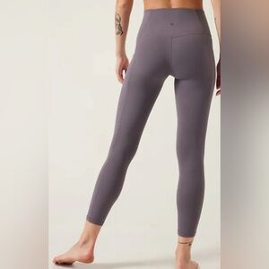 Athleta Salutation Stash High Waist Rise 7/8 Pockets Large Violet Purple Black